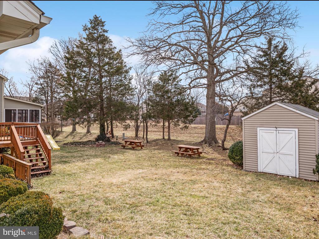 116 Barkwood Dr