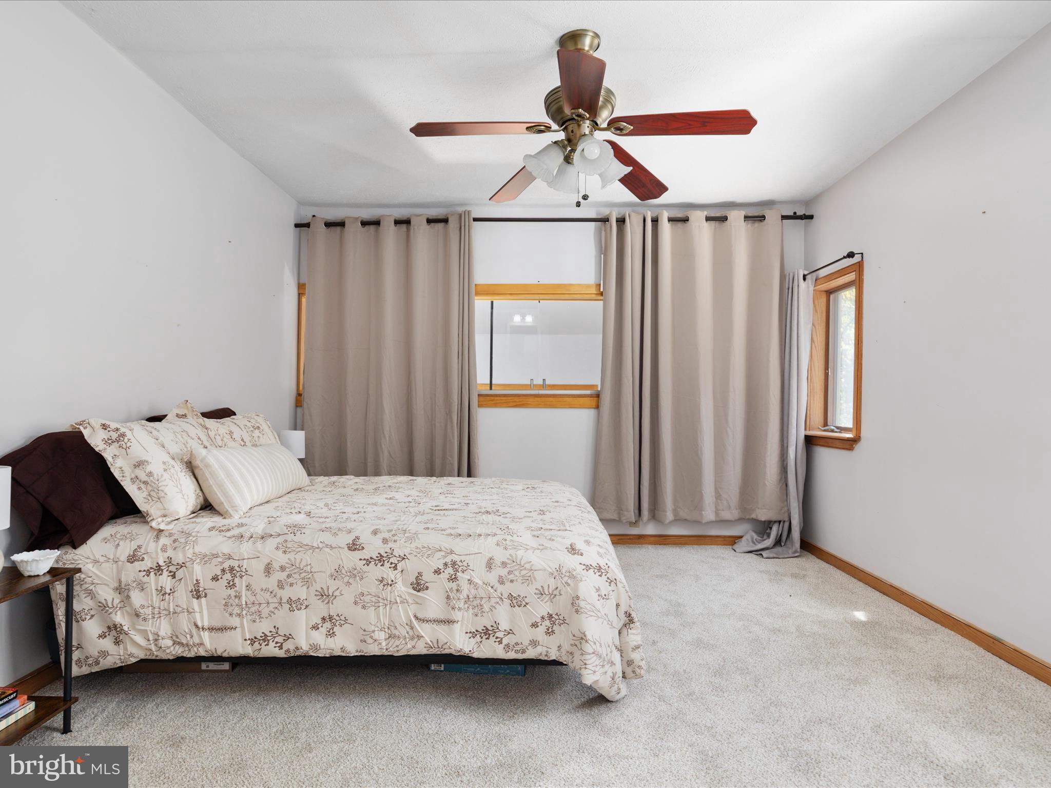 214 WALNUT DRIVE