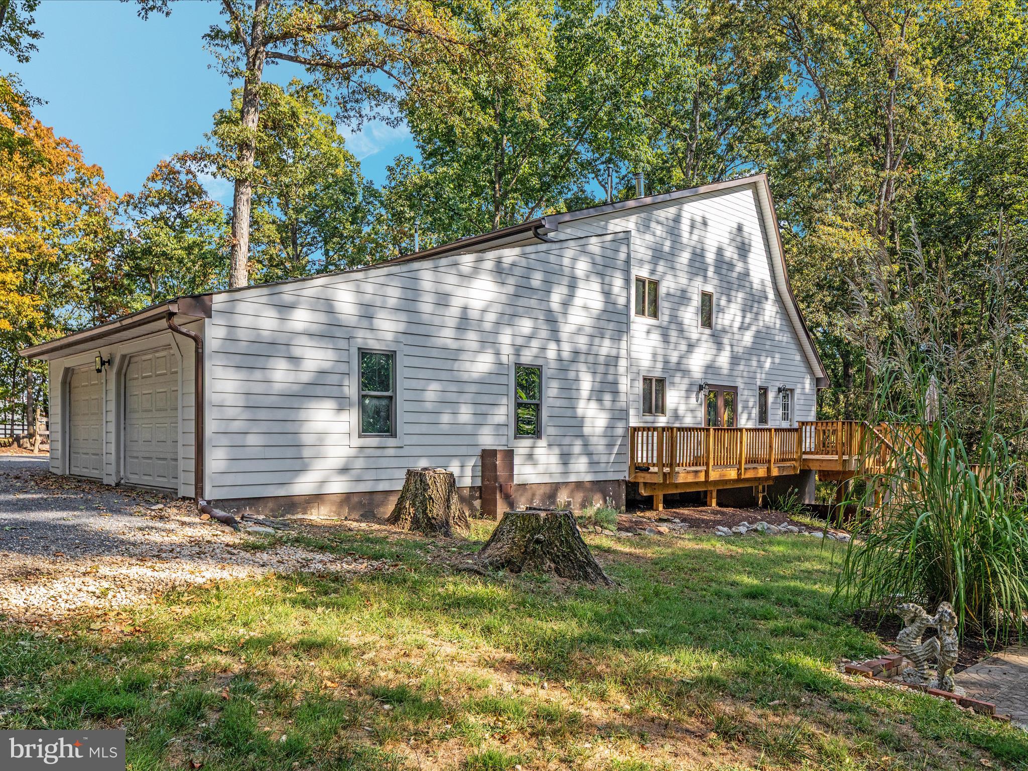 214 WALNUT DRIVE