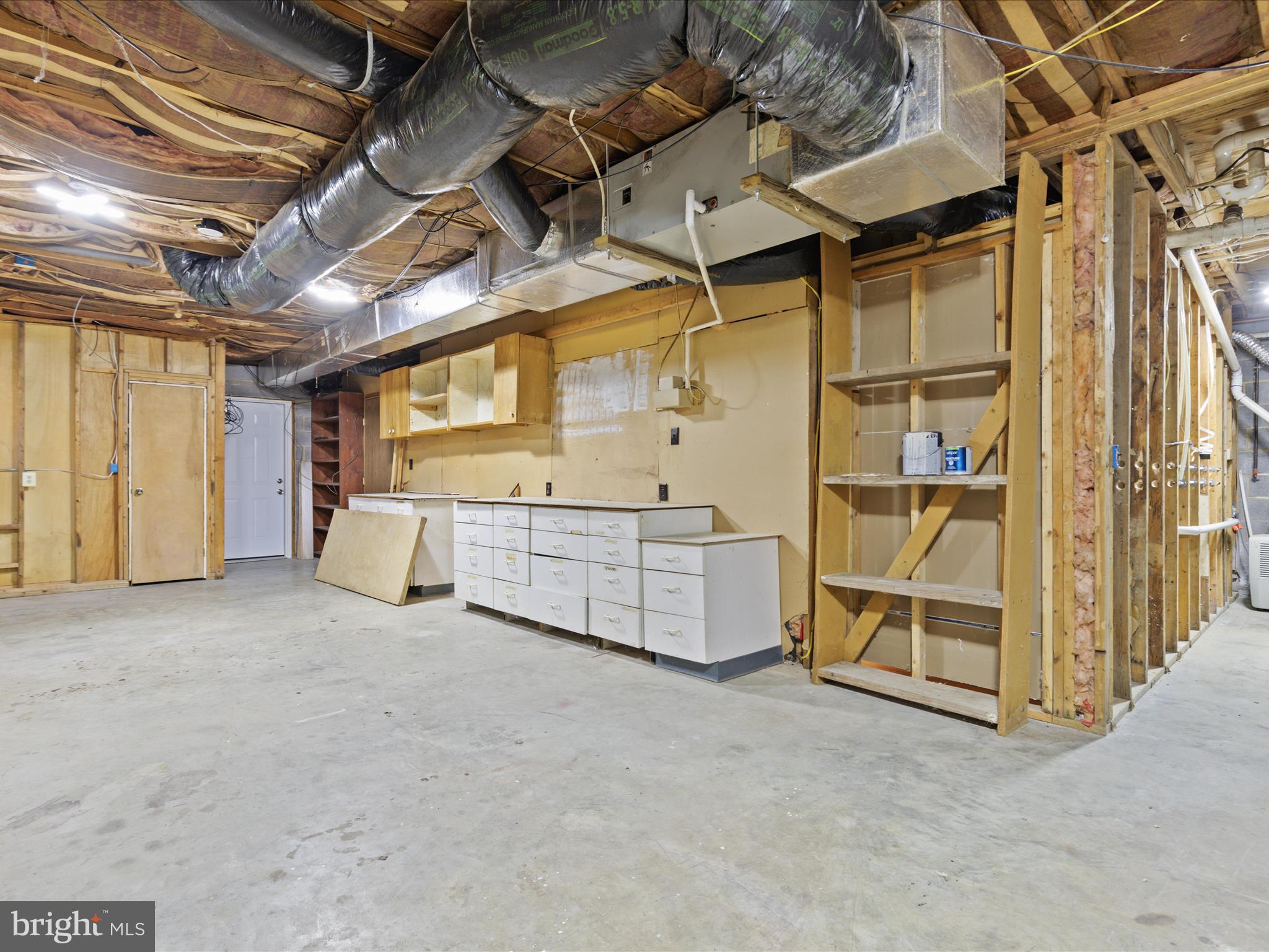 214 WALNUT DRIVE