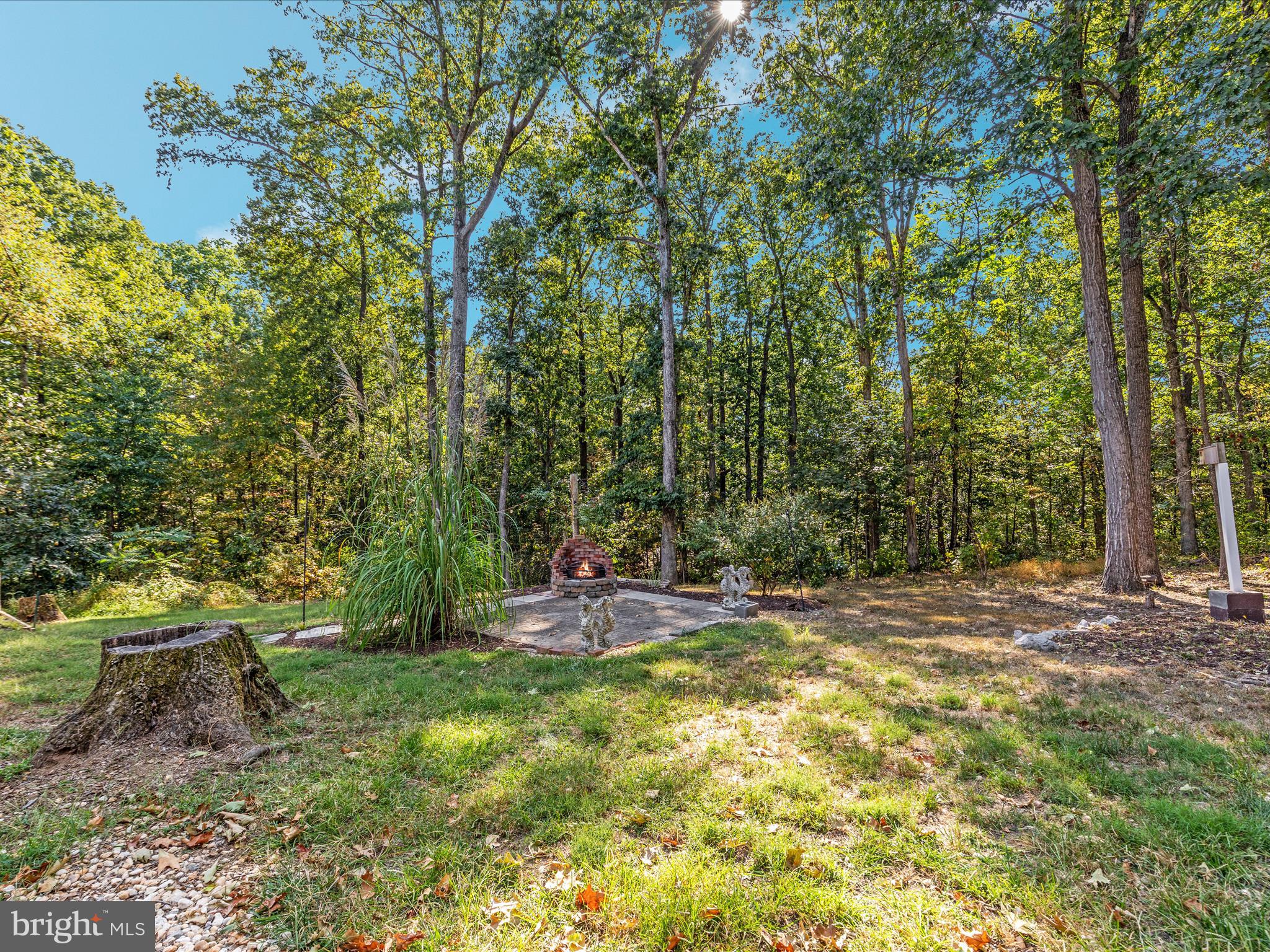 214 WALNUT DRIVE