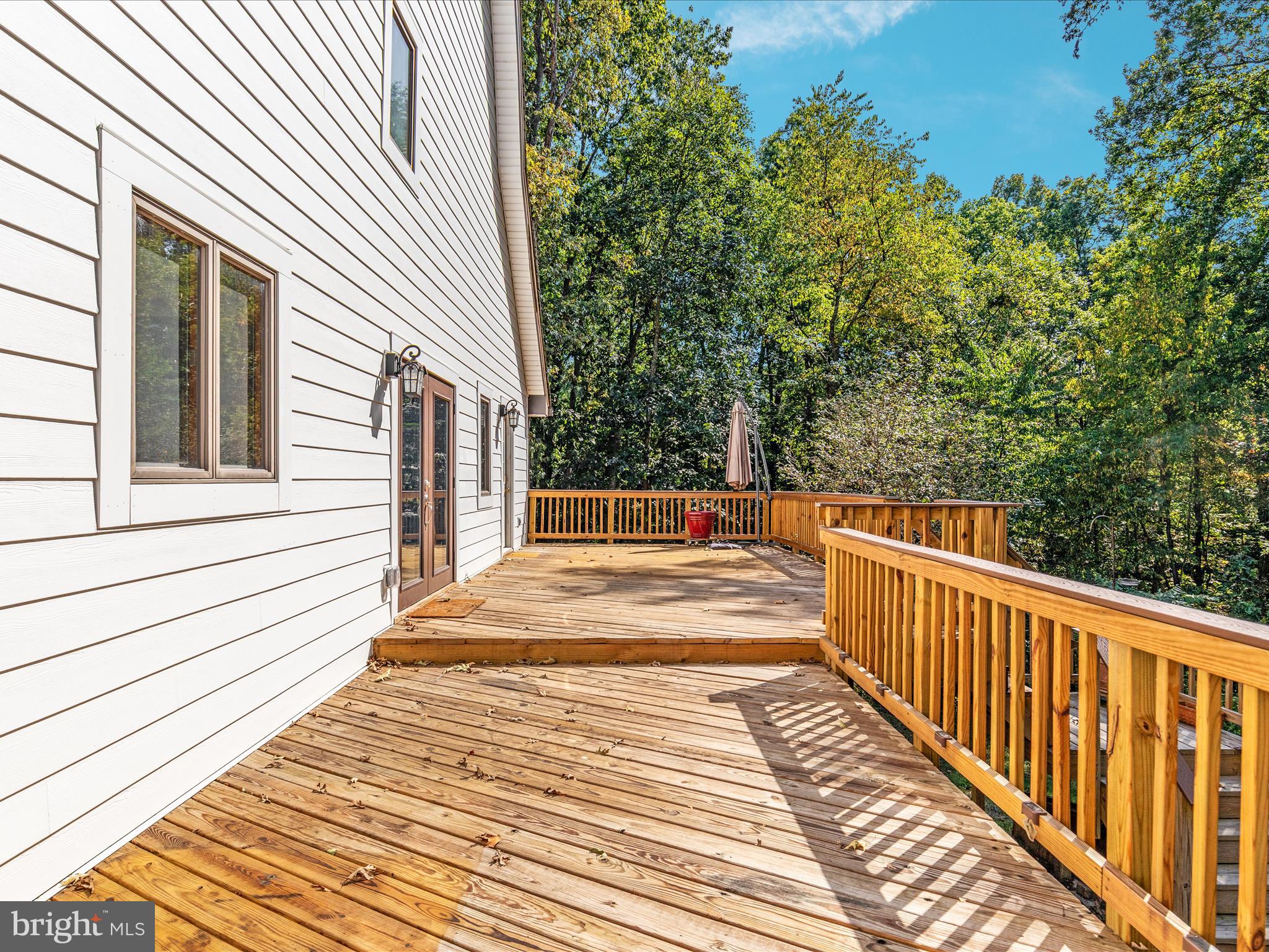214 WALNUT DRIVE