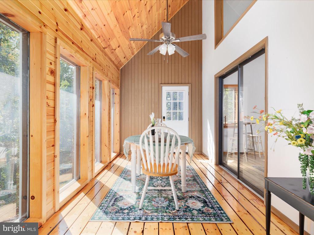 214 WALNUT DRIVE
