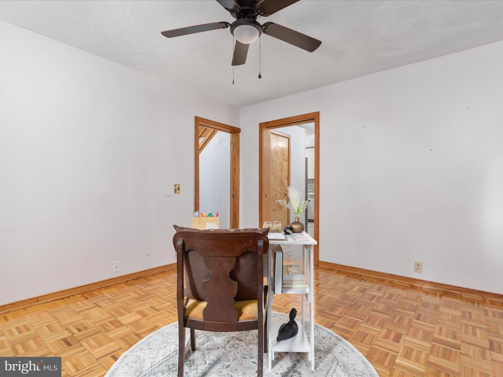 214 WALNUT DRIVE