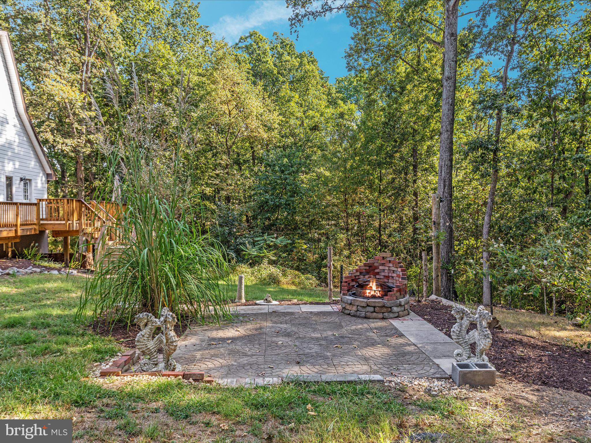 214 WALNUT DRIVE
