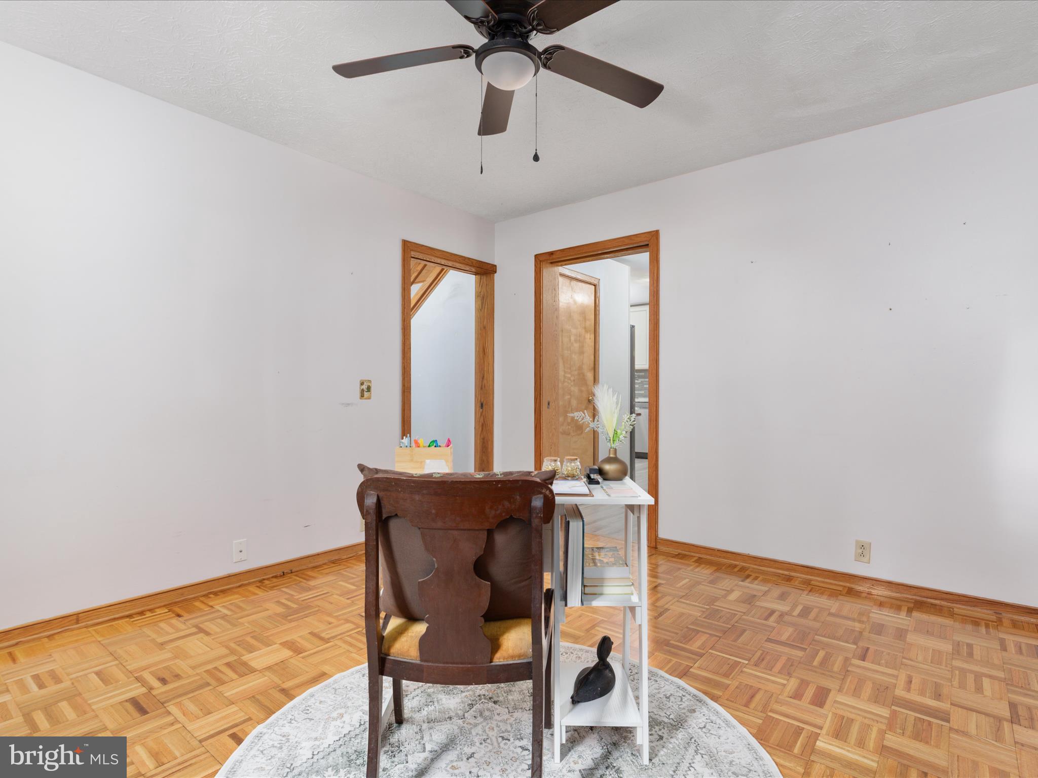 214 WALNUT DRIVE