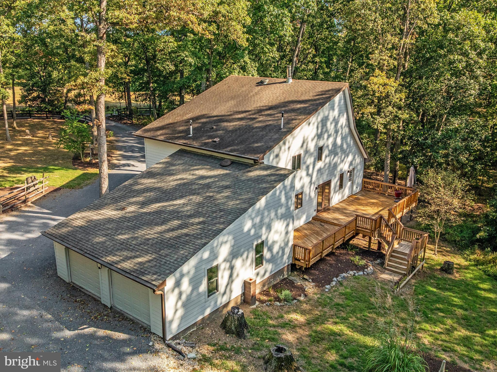 214 WALNUT DRIVE