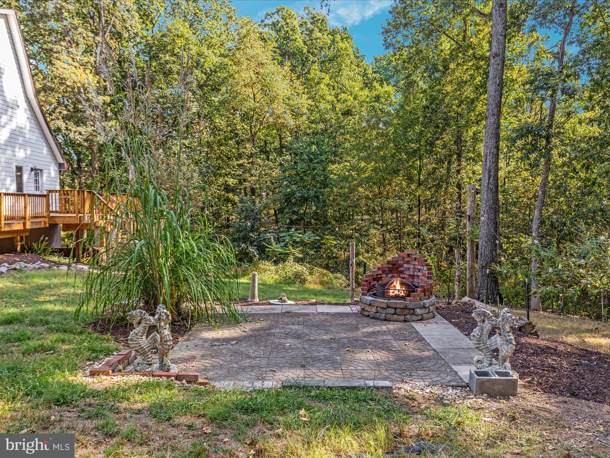 214 WALNUT DRIVE