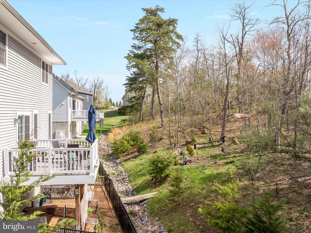 112 Colonial Dr