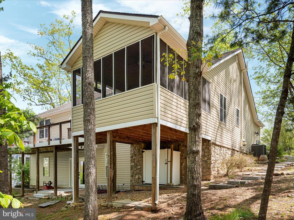 124 Downhill Cir