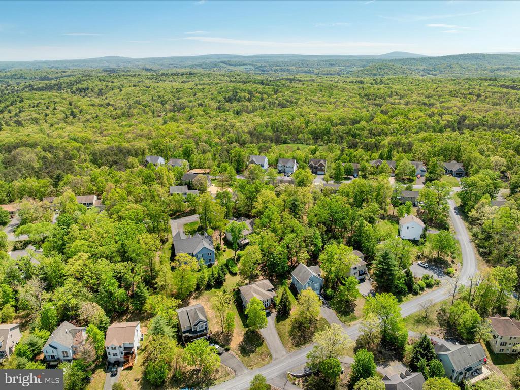 124 Downhill Cir