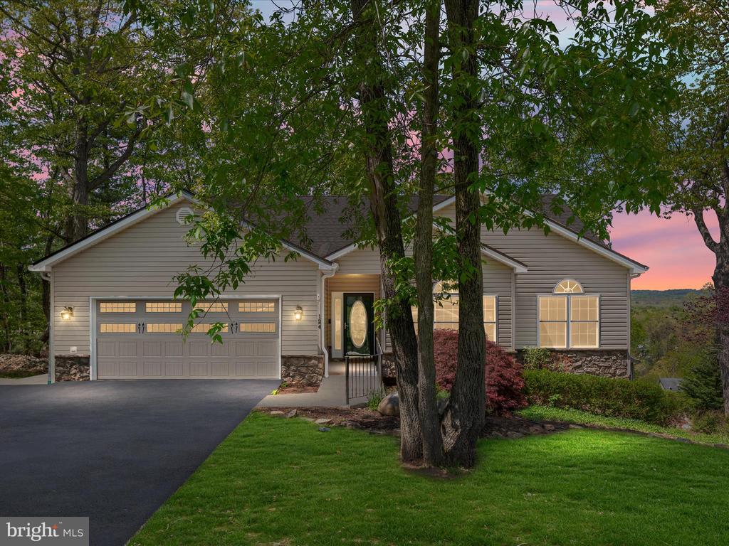 124 Downhill Cir