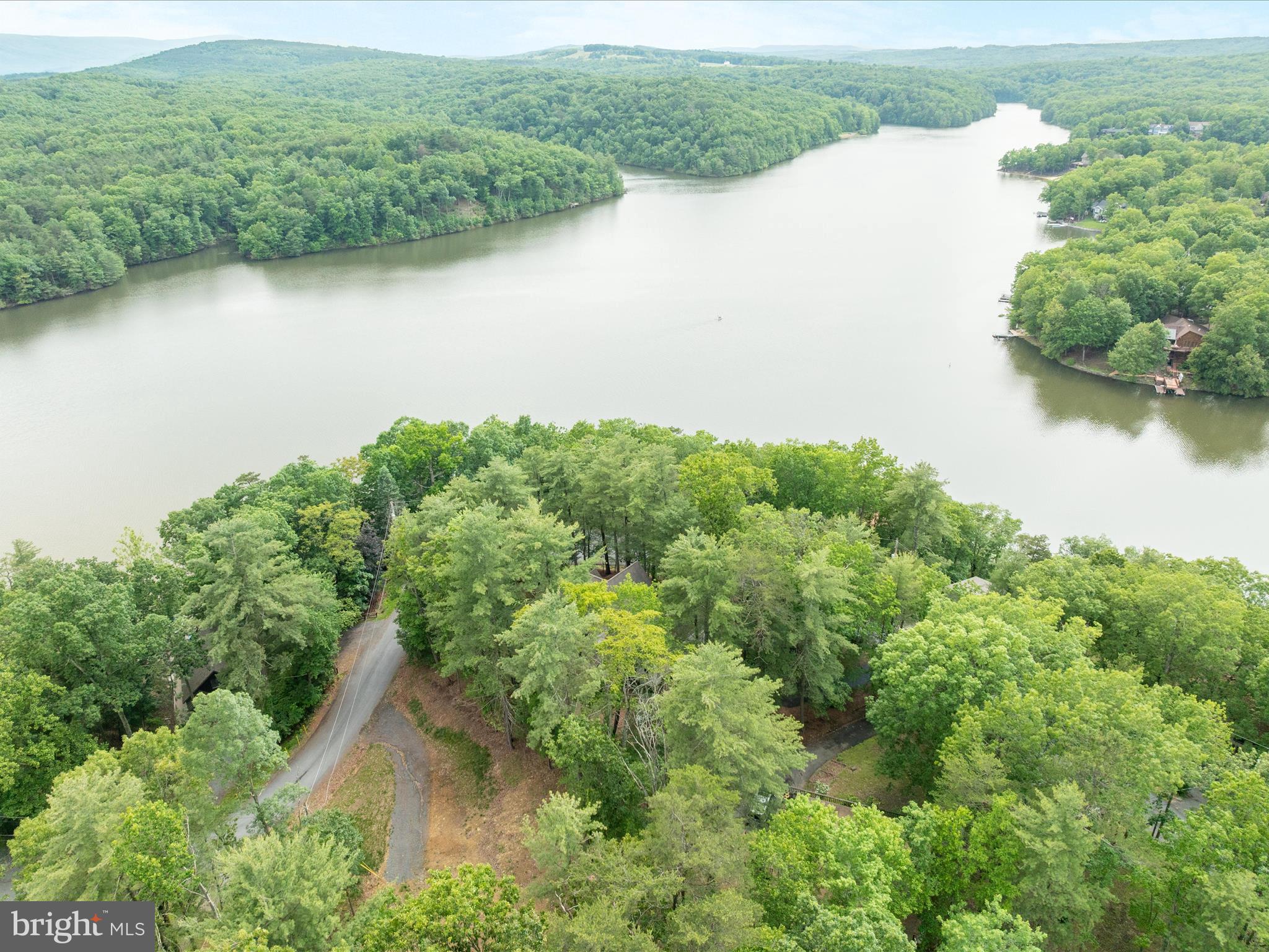 228 Sunset Cir