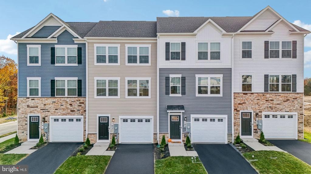 180 MUNSEE CIRCLE