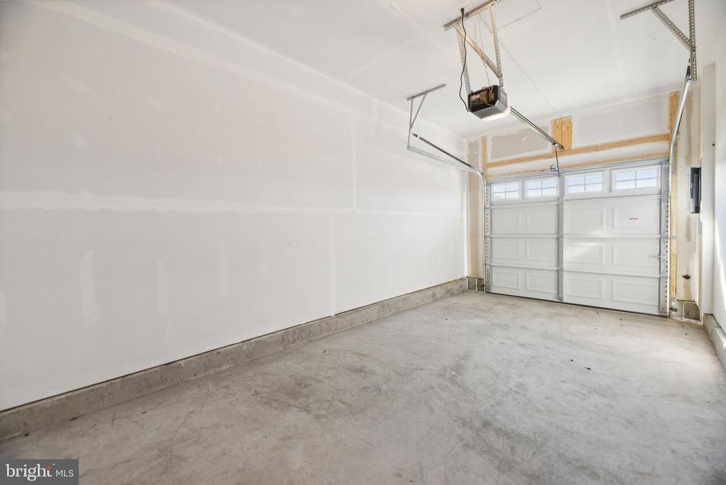114 POMO LANE