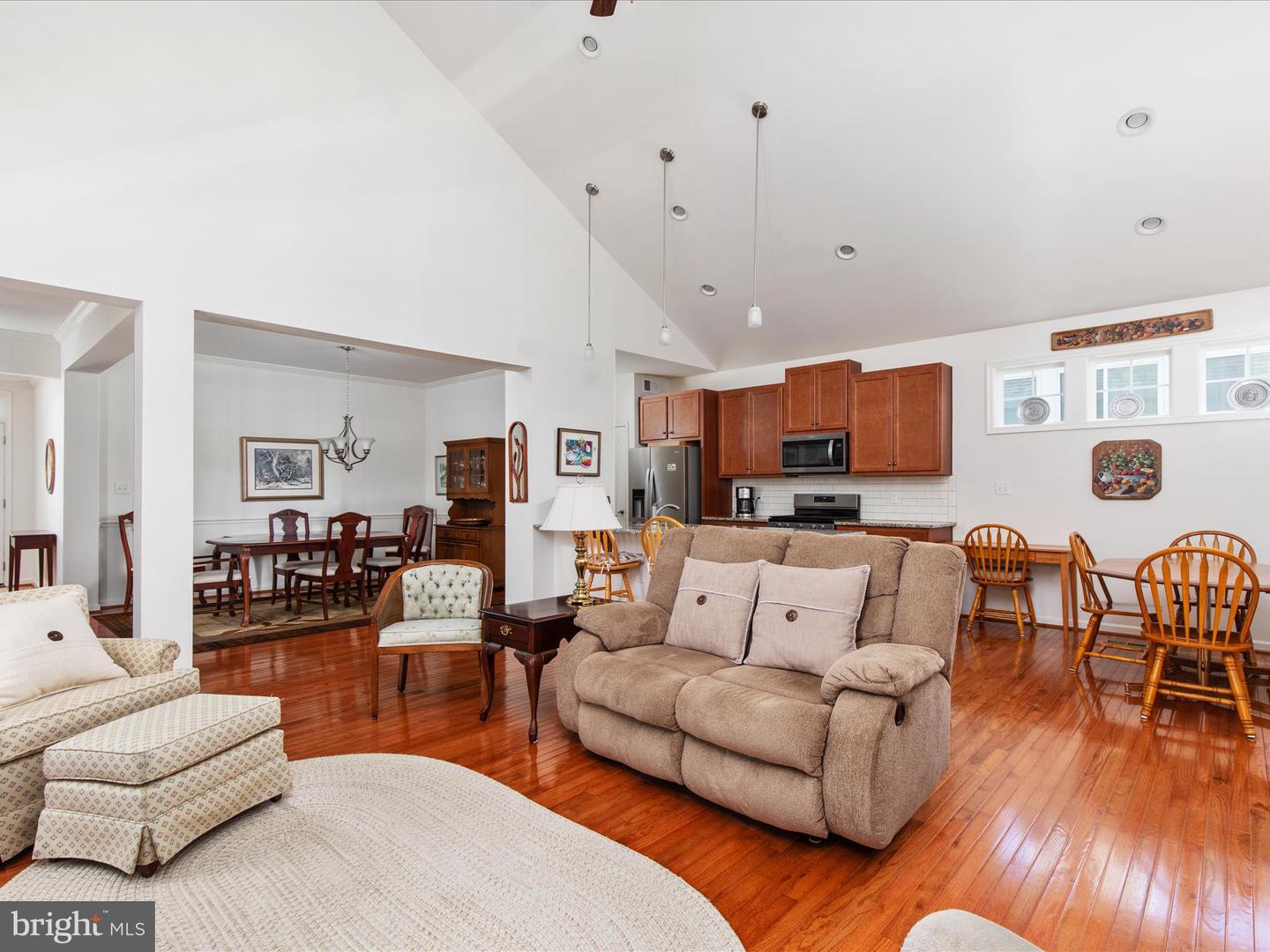 107 Bluets Dr