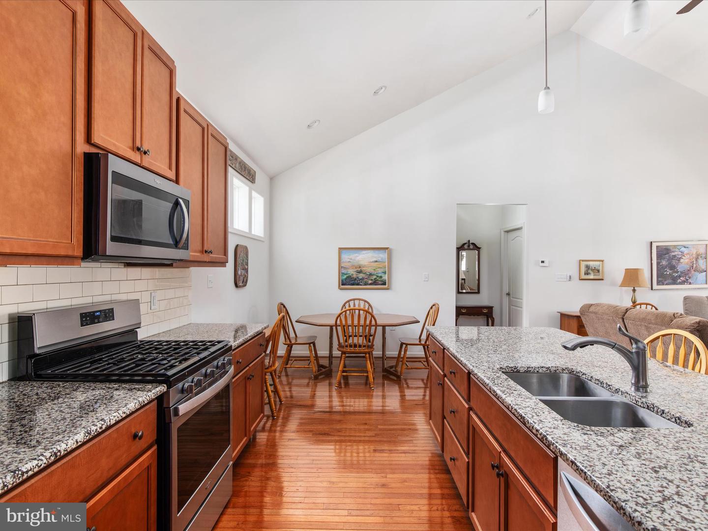 107 Bluets Dr
