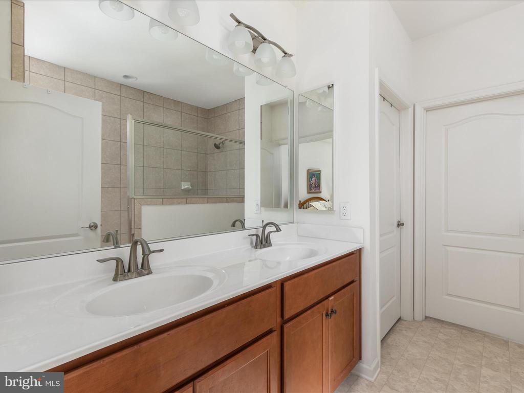 107 Bluets Dr