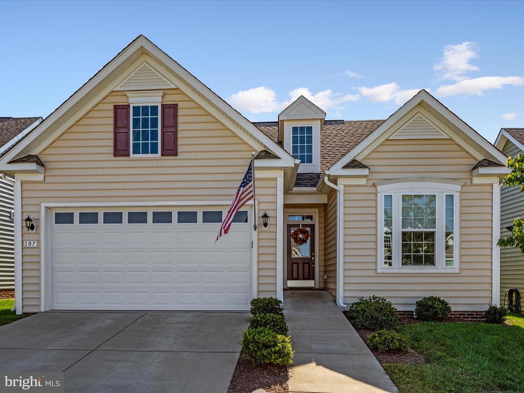 107 Bluets Dr