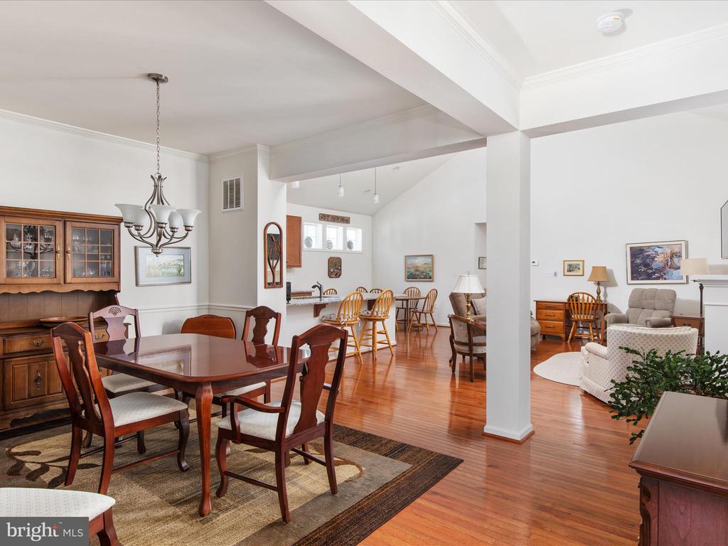 107 Bluets Dr