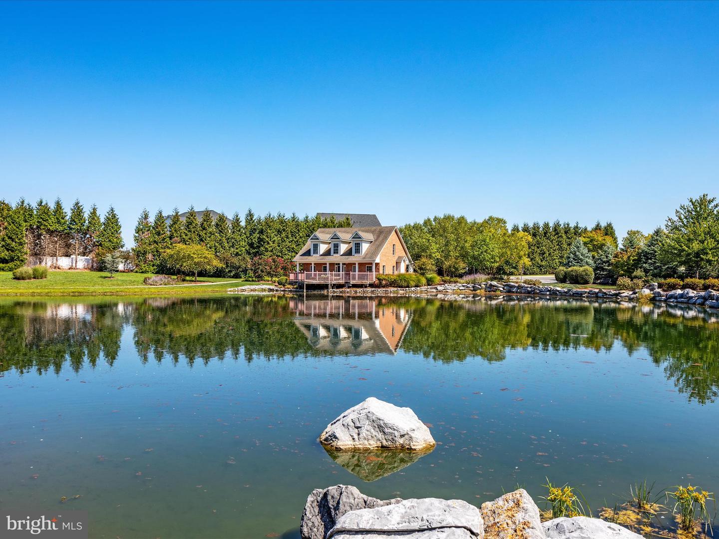 107 Bluets Dr