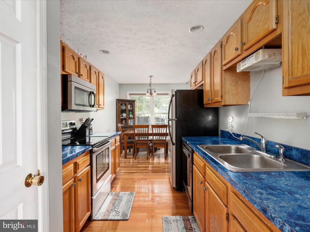 112 Hammer Ct