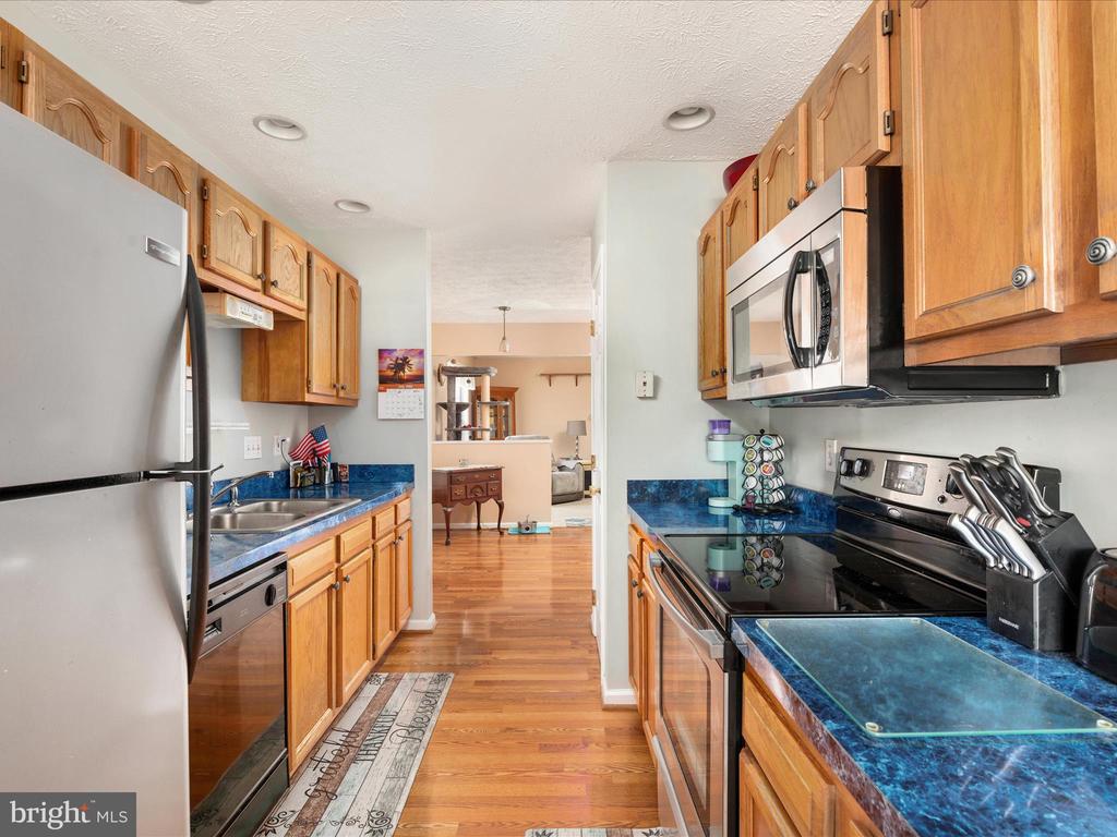112 Hammer Ct
