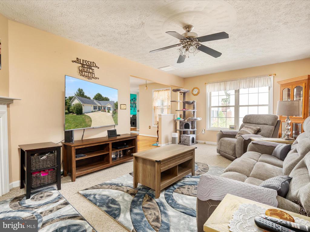112 Hammer Ct