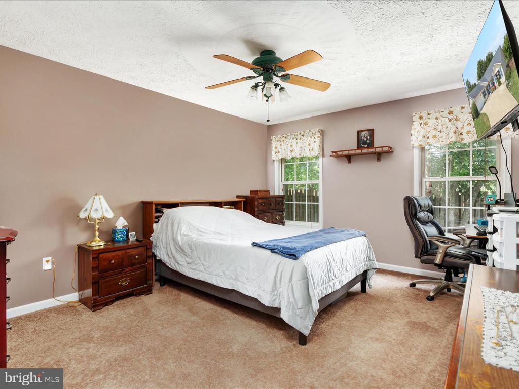 112 Hammer Ct
