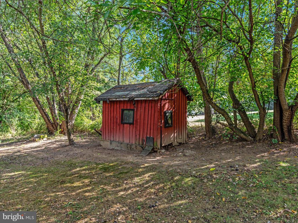 141 BACK CREEK ROAD