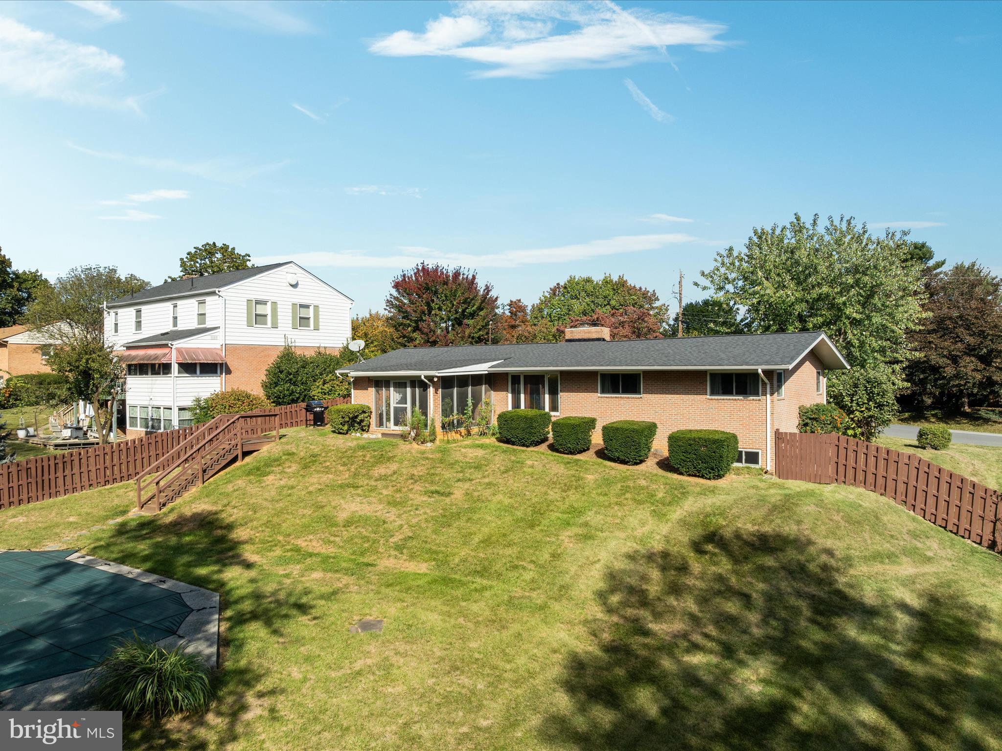 138 COUNTRY CLUB CIRCLE