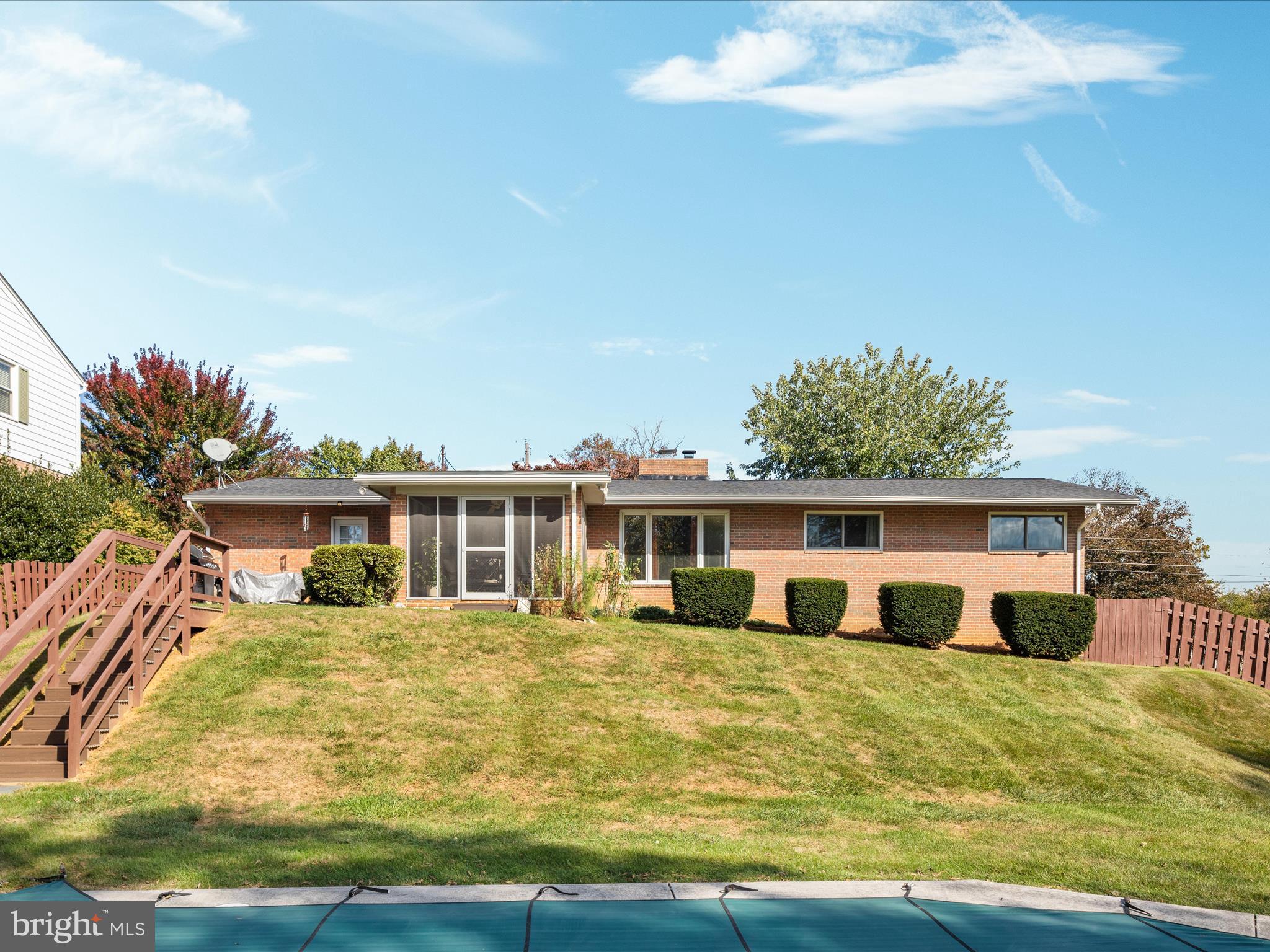 138 COUNTRY CLUB CIRCLE