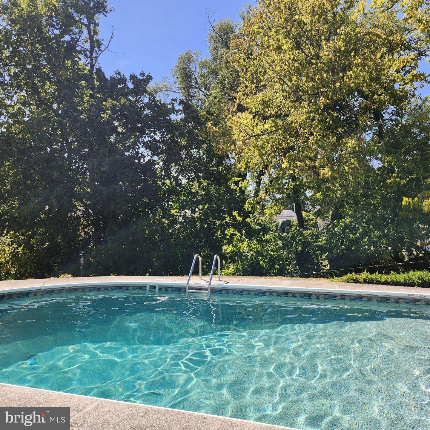 138 COUNTRY CLUB CIRCLE