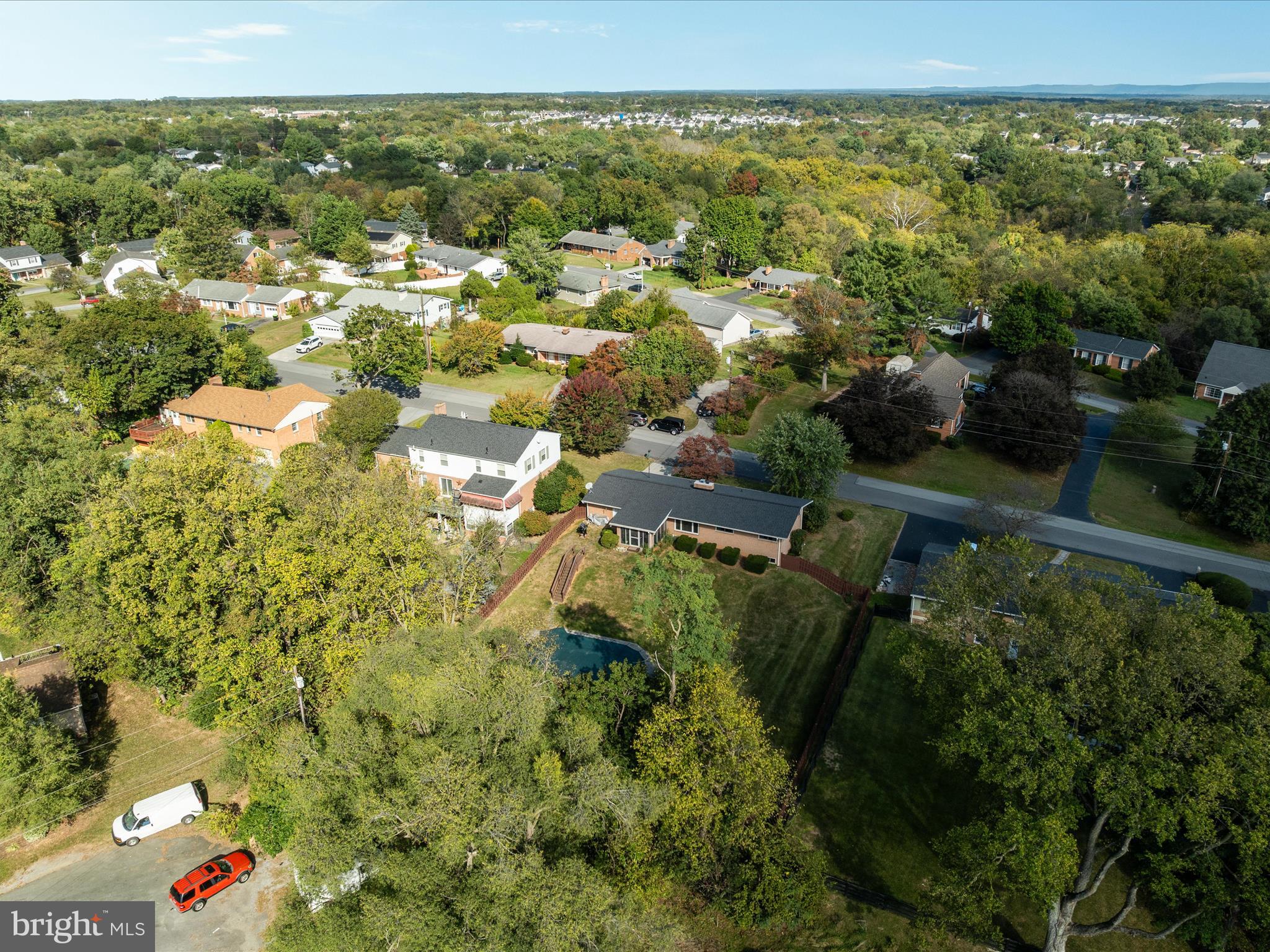 138 COUNTRY CLUB CIRCLE