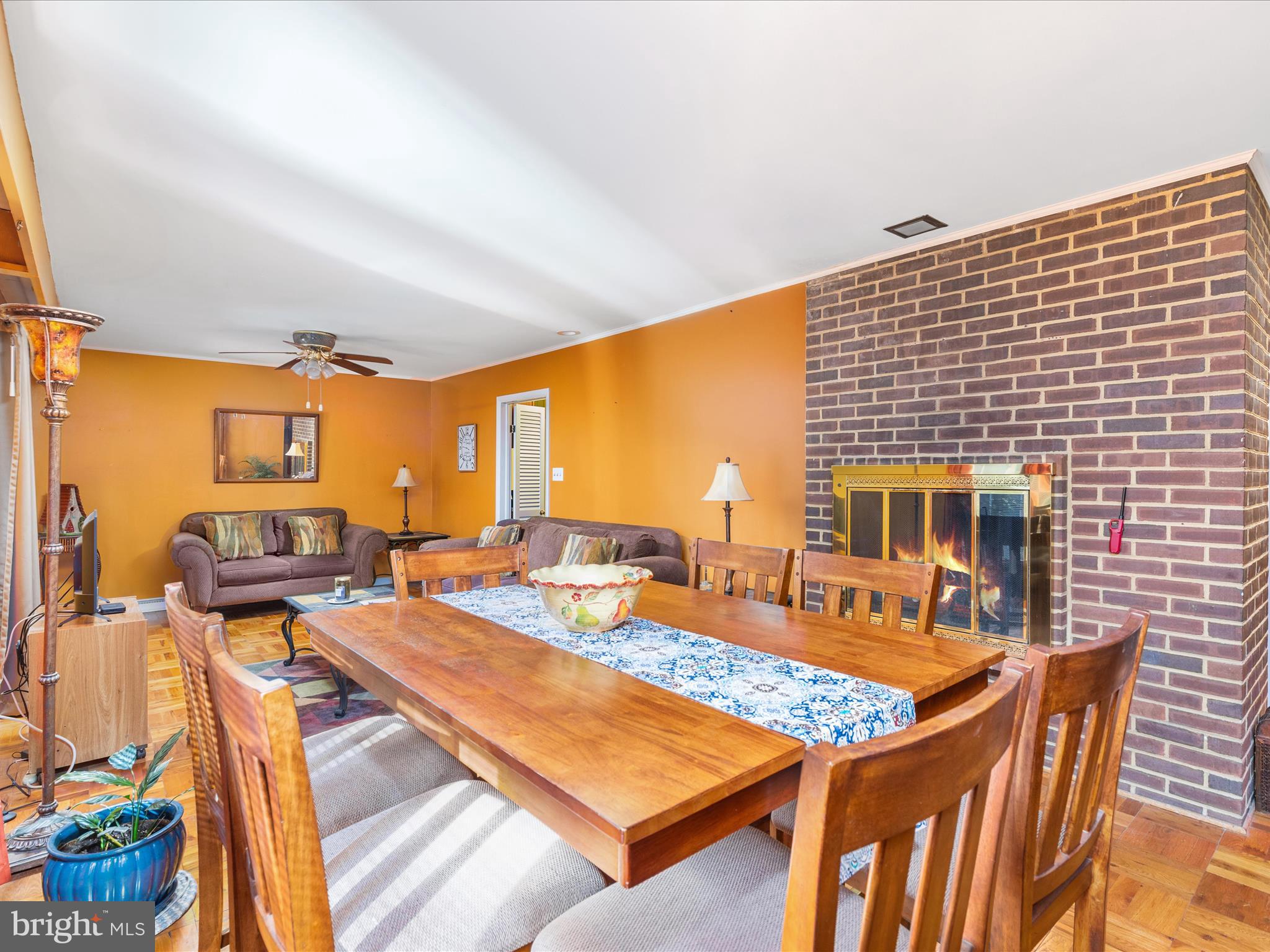 138 COUNTRY CLUB CIRCLE