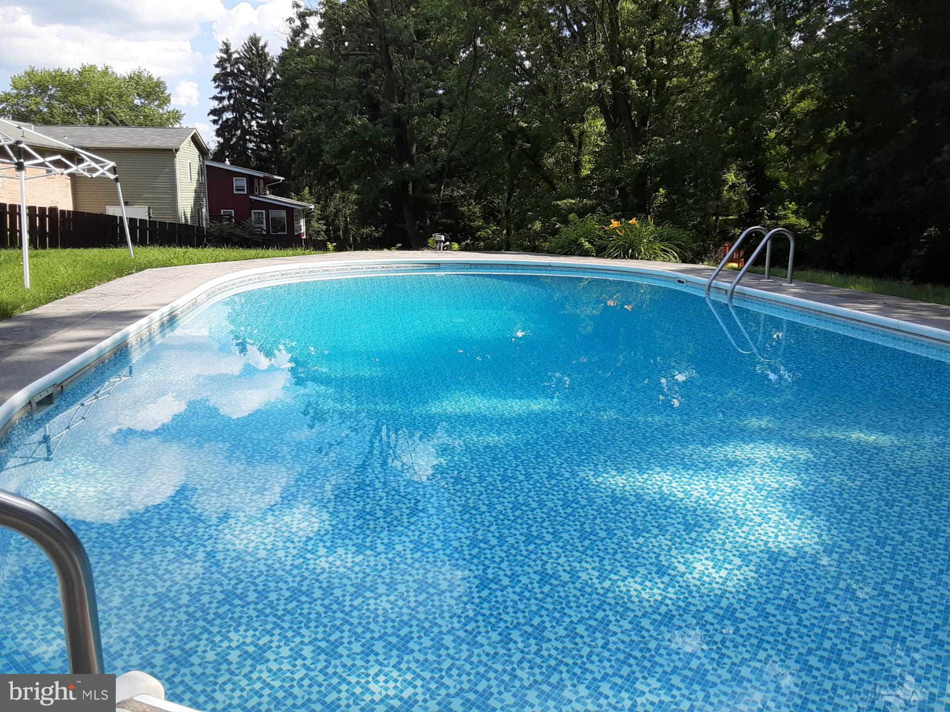 138 COUNTRY CLUB CIRCLE