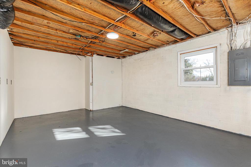 113 WILLIAMSON ROAD