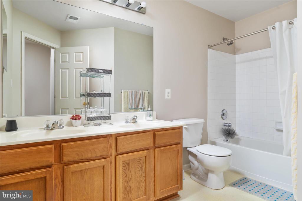 123 FREDERICKSBURG DRIVE