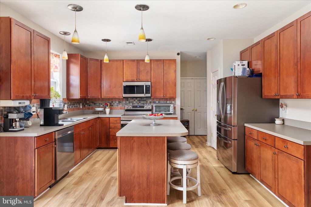 123 FREDERICKSBURG DRIVE