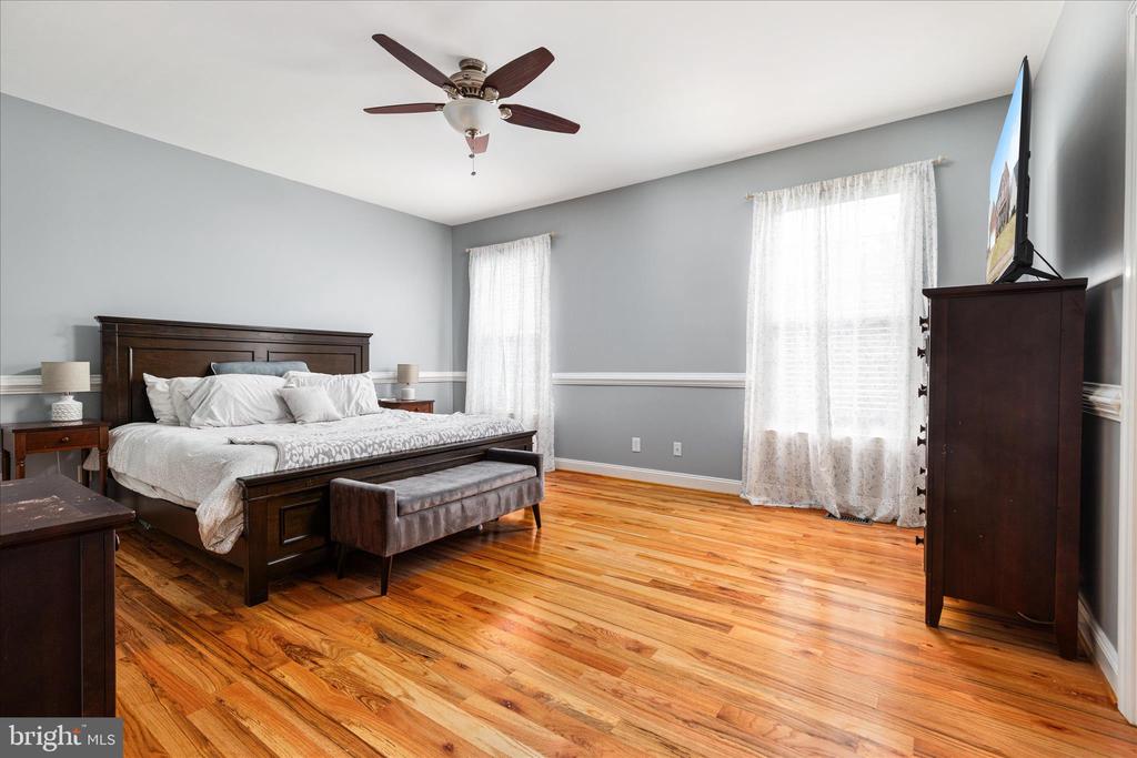 105 BARNSTON COURT