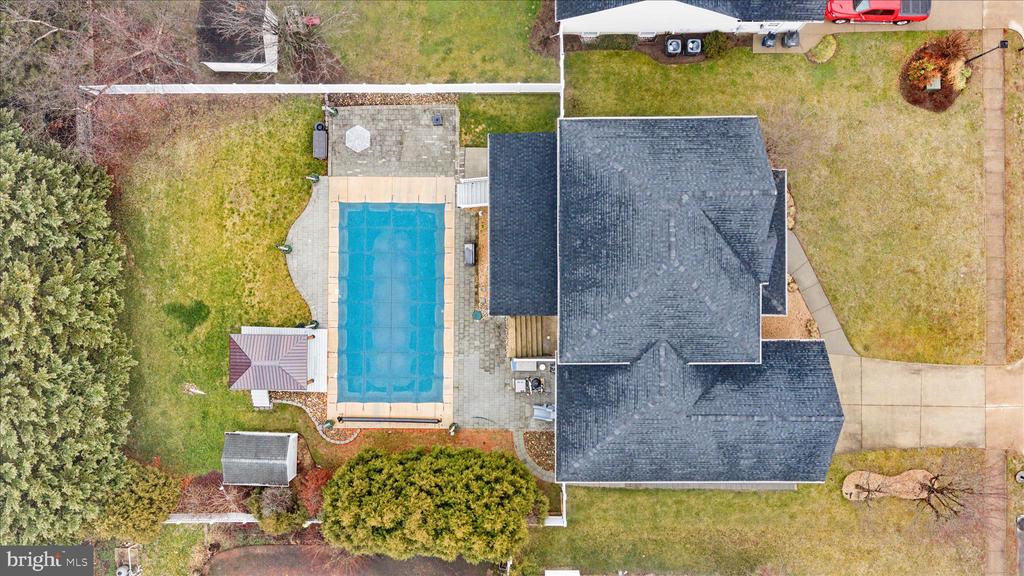 105 BARNSTON COURT