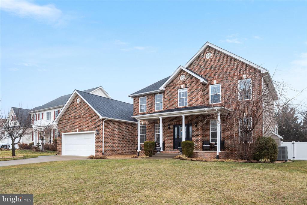 105 BARNSTON COURT