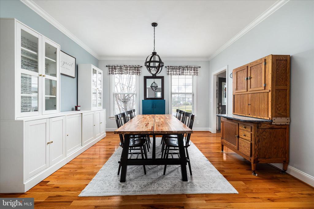 105 BARNSTON COURT