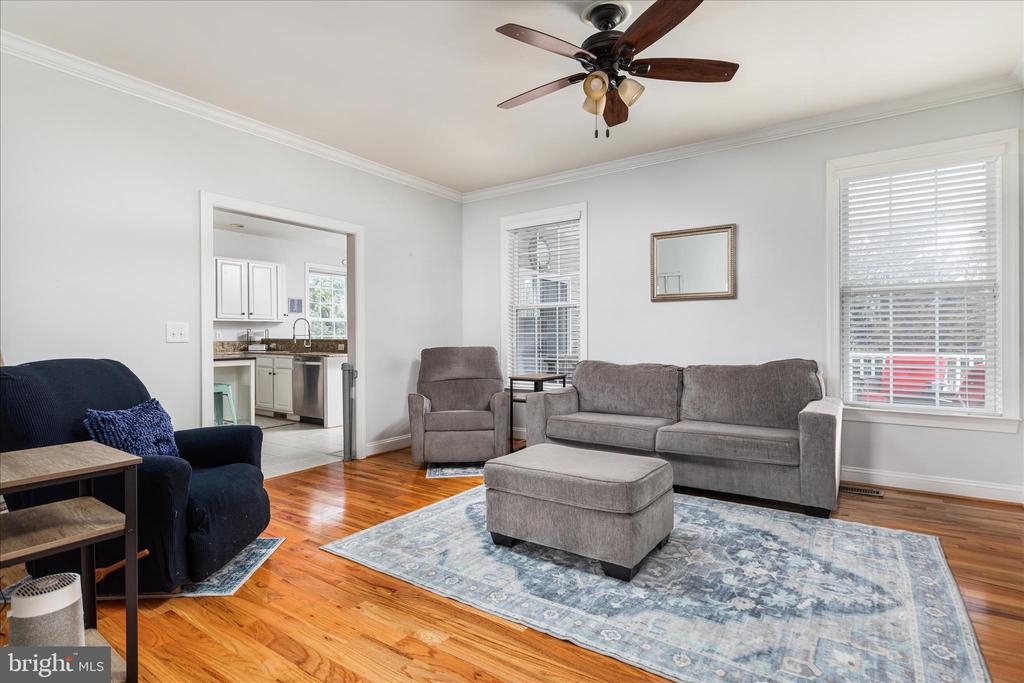 105 BARNSTON COURT