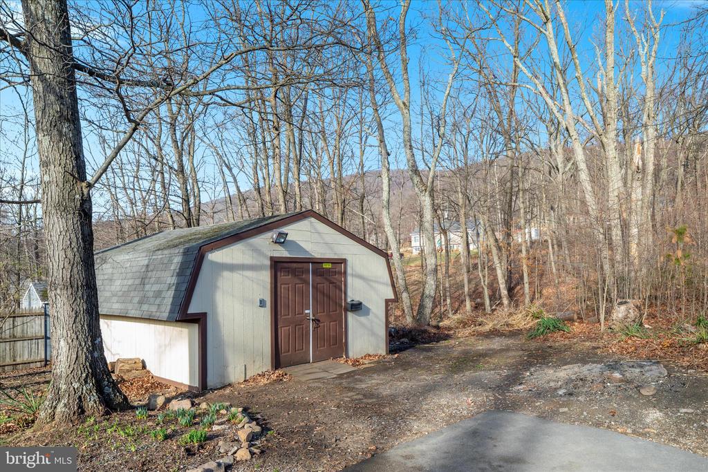 224 DOE TRAIL