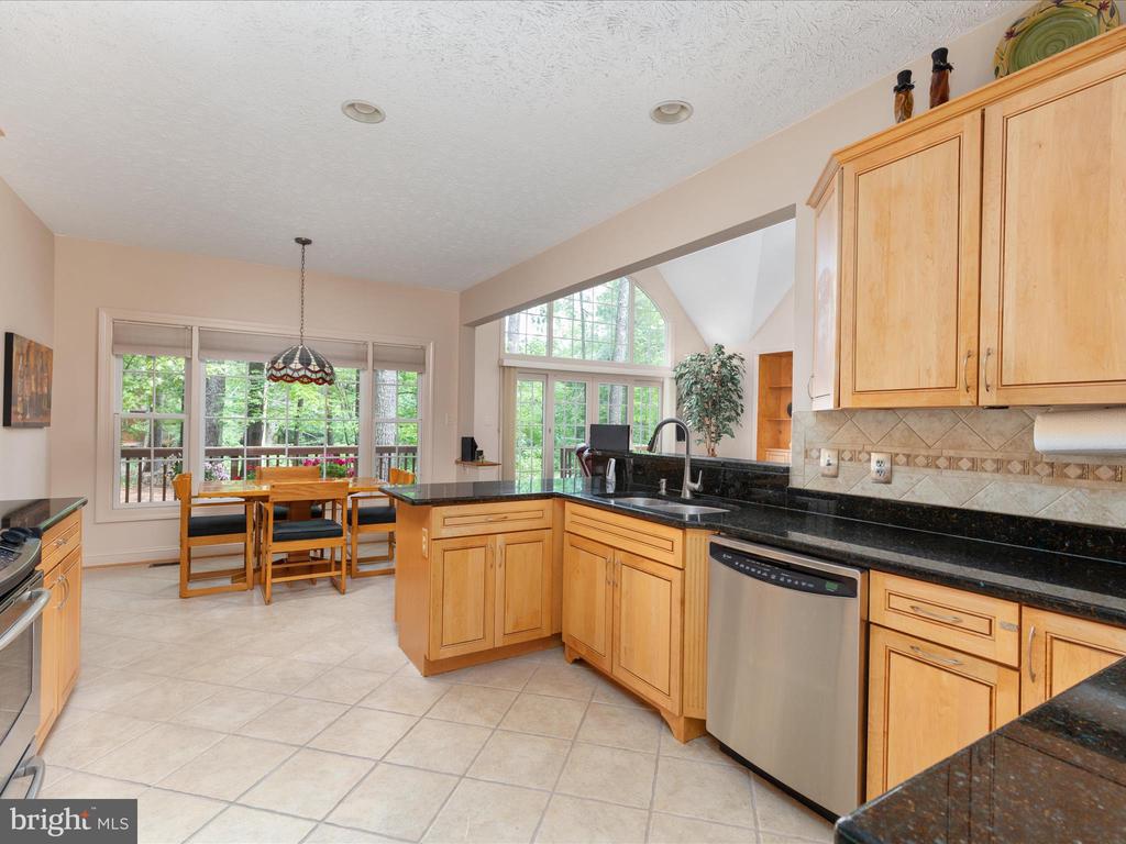 228 SUNSET CIRCLE