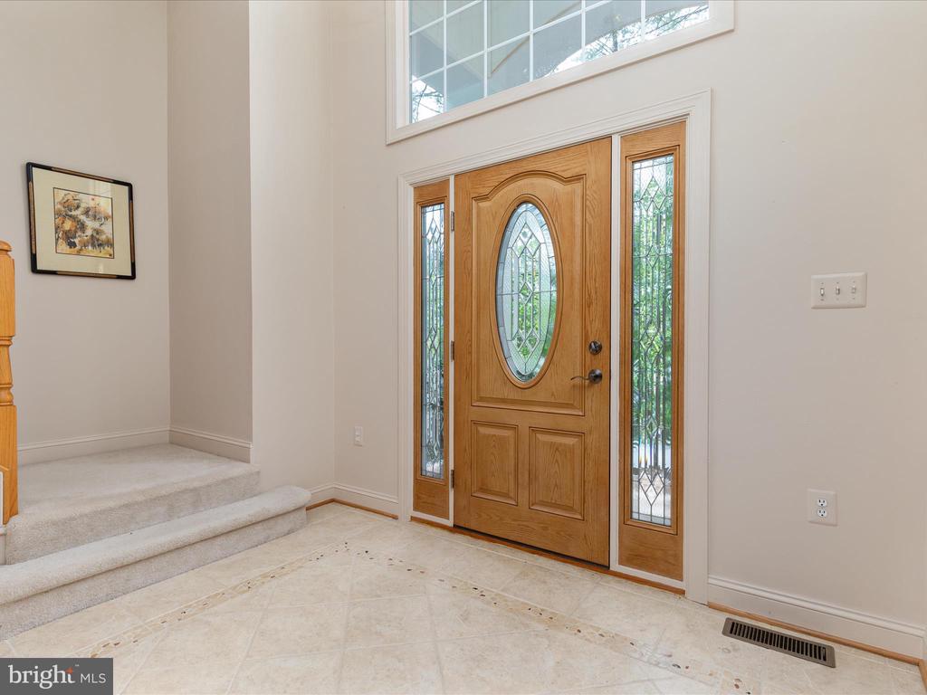 228 SUNSET CIRCLE