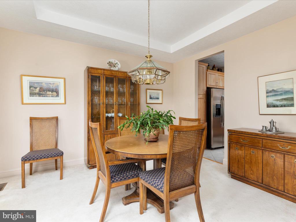 228 SUNSET CIRCLE