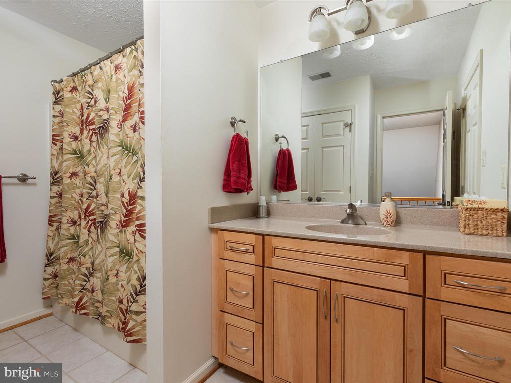 228 SUNSET CIRCLE
