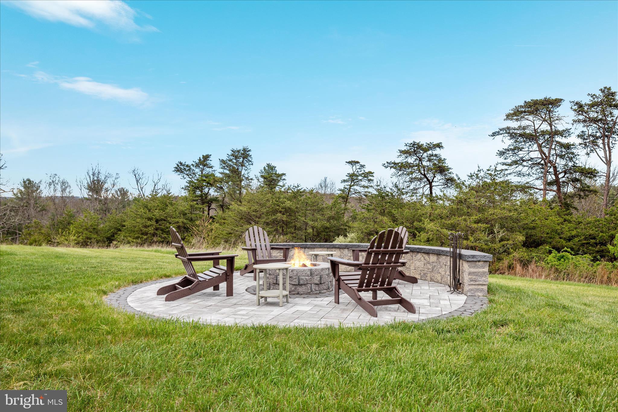 230 CONIFER LANE